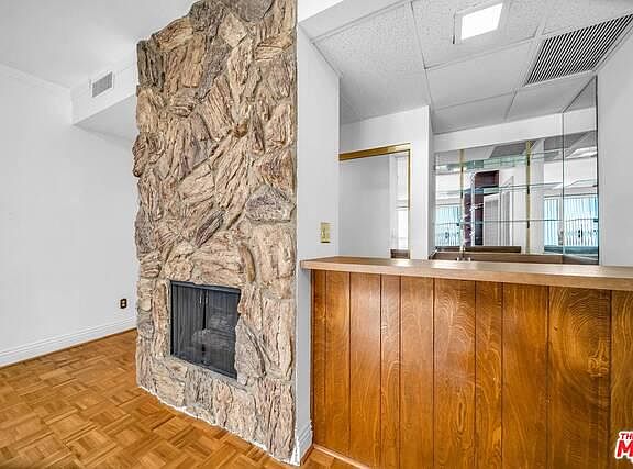 4th image of 2051 S Bentley Ave APT 305