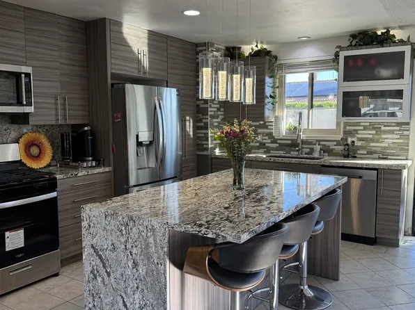 2940 N Cypress Rd, Palm Springs, CA 92262