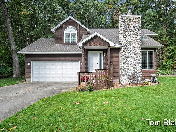 2nd image of 2353 E Riverwood Dr