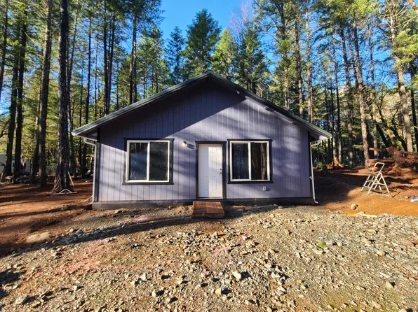 151 Linkhart Dr, Selma, OR 97538