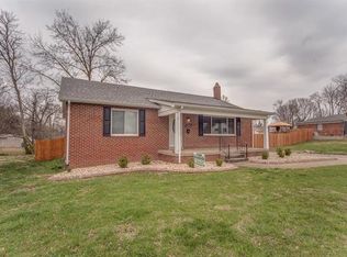 1609 Muren Blvd, Belleville, IL 62221