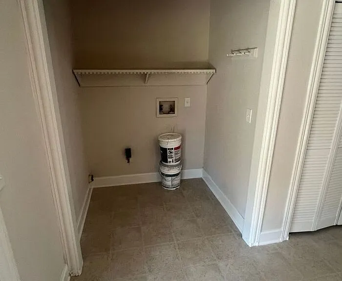 537 Haygood Ct — Photo 8