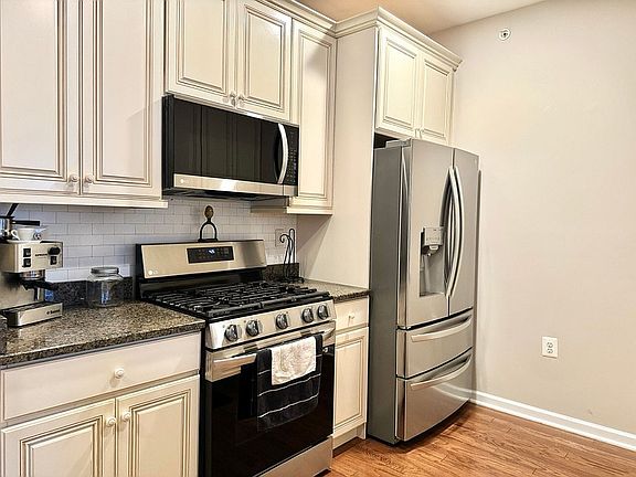 2nd image of 531 Sophee Ln