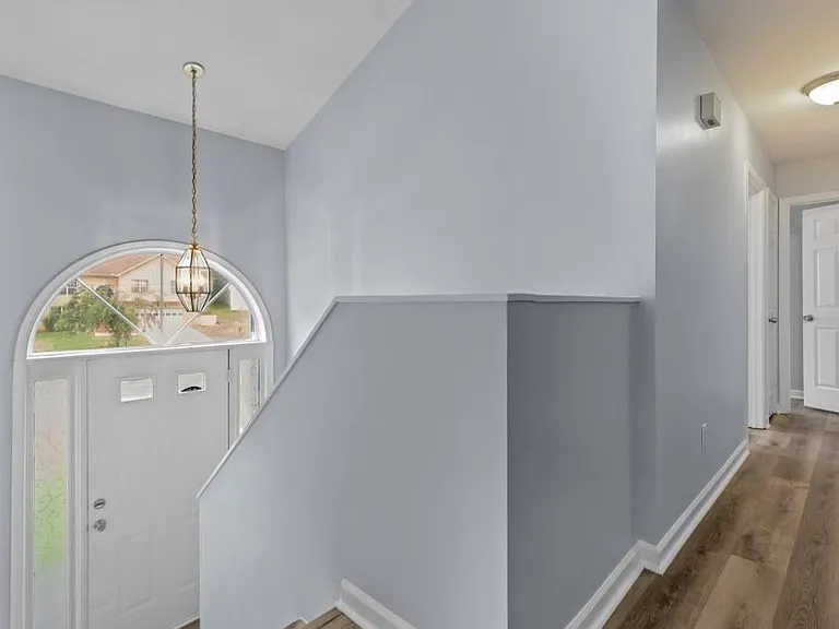 2262 Cobb Creek Dr — Photo 2