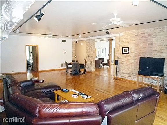2nd image of 610 N Bishop St #2