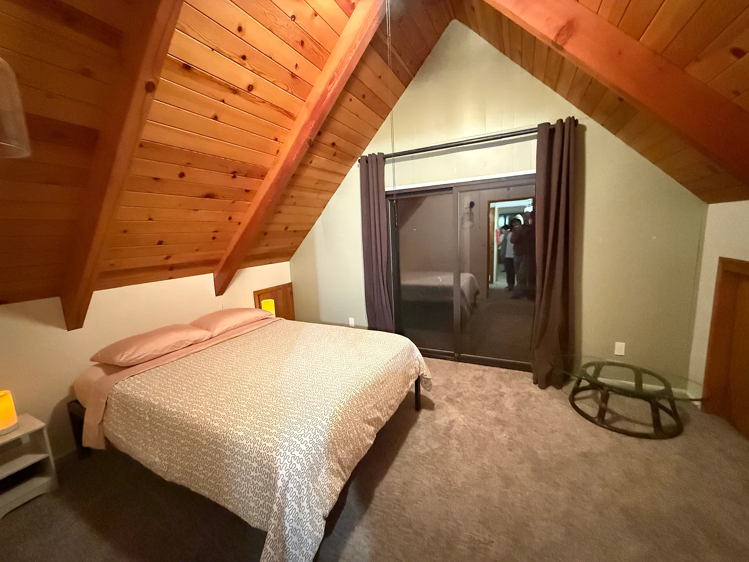 4 bed, 2045 sqft, $1,000 — Photo 2