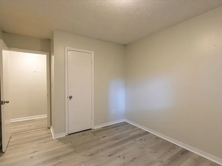 2145 Harrison Ave #17 — Photo 12