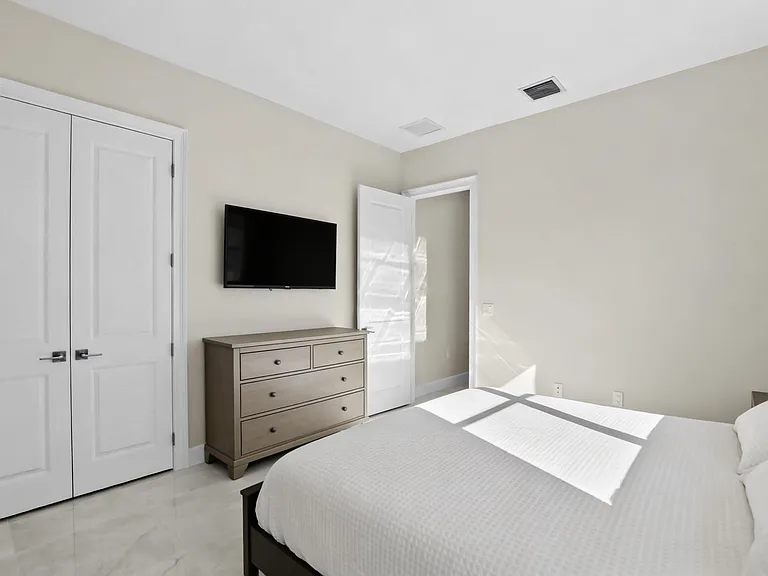 14823 Wildwood Cir — Photo 52
