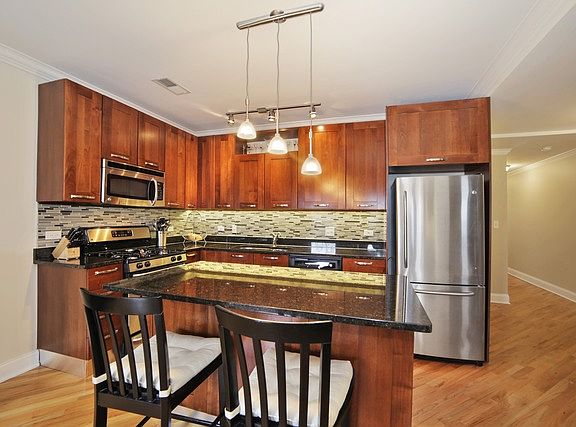 4th image of 1903 N Humboldt Blvd APT 3