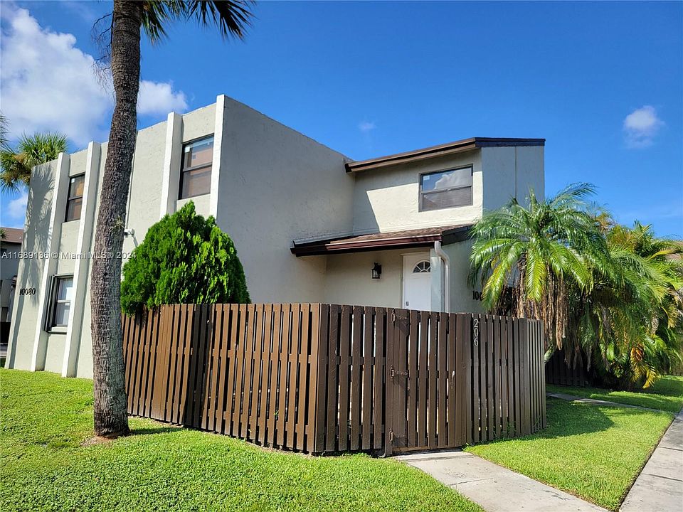 1st image of 10080 NW 9th Street Cir APT 206