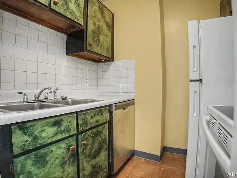 493 Delaware Ave #3 — Photo 36