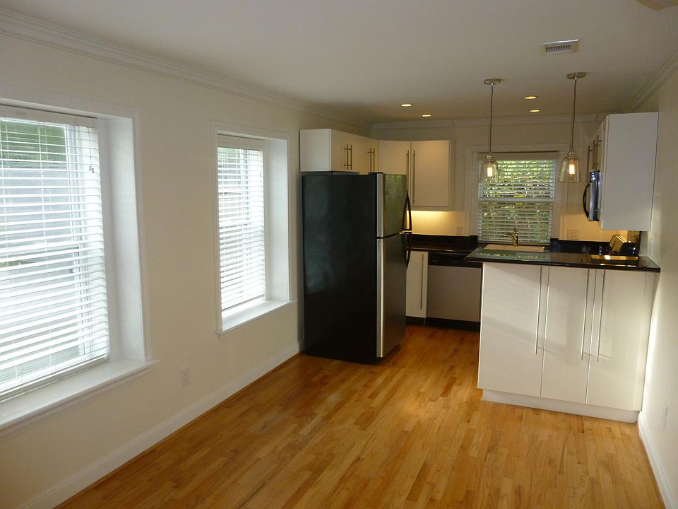 1st image of 102 W 12th St #4