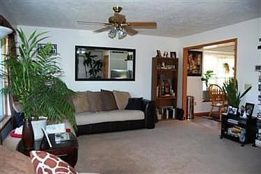 4th image of 8025 Lake Shore Blvd