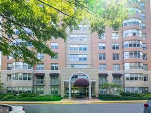 5000 Battery Ln #102, Bethesda, MD 20814
