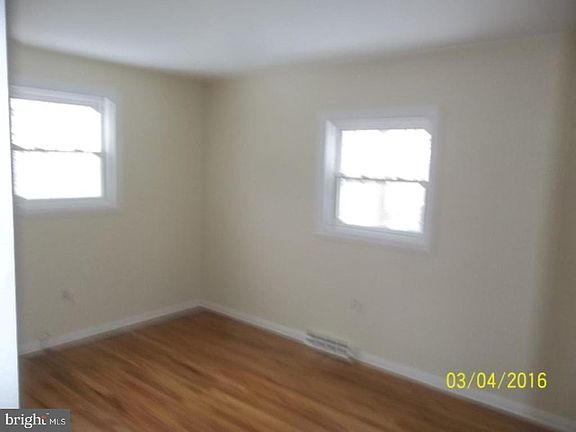 4th image of 212 California Trl