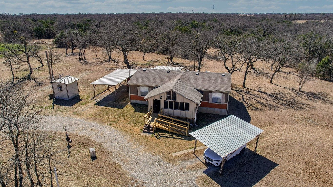 450 Whispering Oaks, Mineral Wells, TX 76067 Zillow