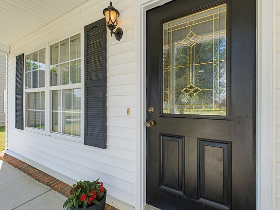 4th image of 1118 Melvin Dr