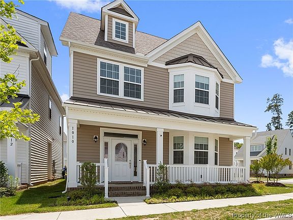 3rd image of 1010 Chartwell Dr