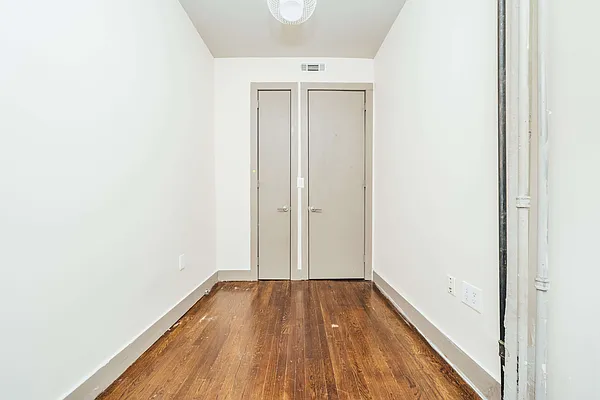 Rented by Nooklyn NYC LLC | media 21