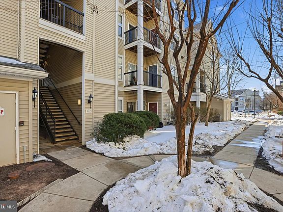 5th image of 5142 Brittney Elyse Cir APT C