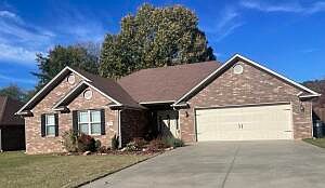 1st image of 373 Thornwood Ln
