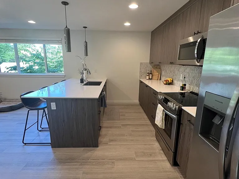 10046 Ravenna Ave NE #C — Photo 5