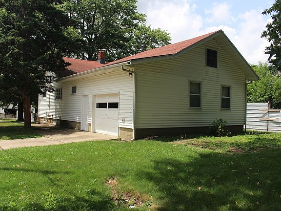 4th image of 426 S Clinton St