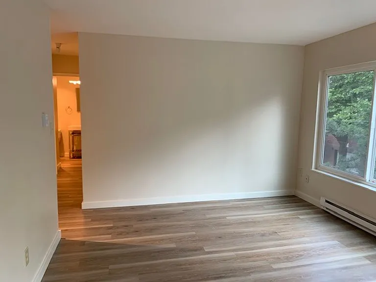 1221 Apartments — Photo 17