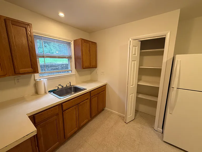 78 Gaston Ave #1 — Photo 5