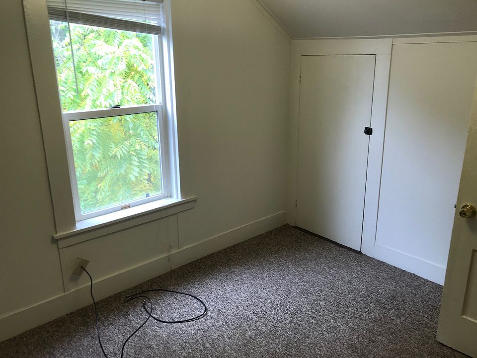1st image of 38 Hallock St