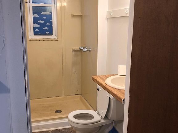 4th image of 2900 W 38th Pl Floor 2