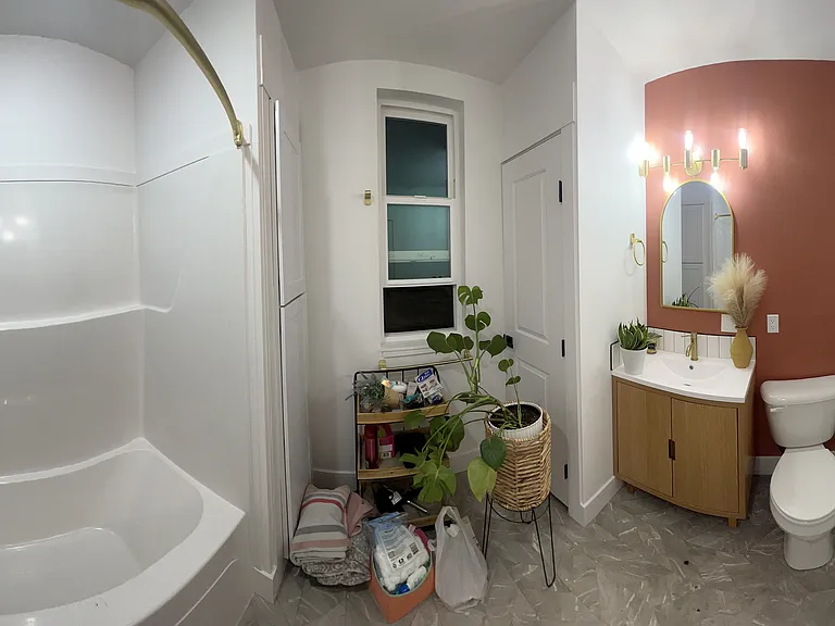 1307 N Brooklane St — Photo 6