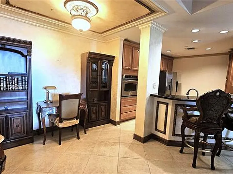16102 Emerald Estates Dr #306 — Photo 3