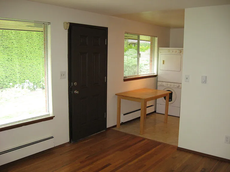 7309 38th Ave NE #2 — Photo 5