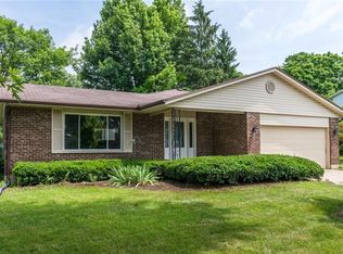 3036 Blue Green Dr, Dayton, OH 45431
