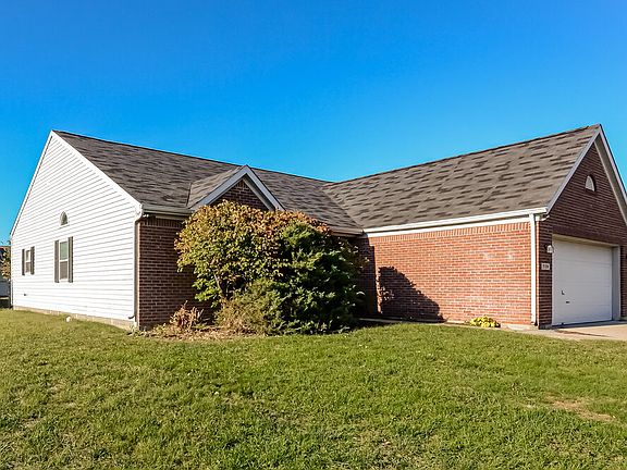 3rd image of 7120 Harness Lakes Dr