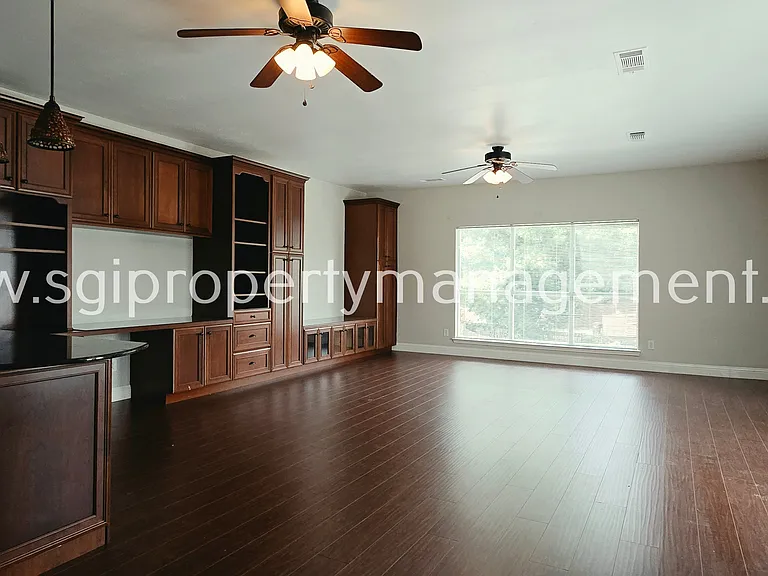 1513 Lodengreen Ct — Photo 24