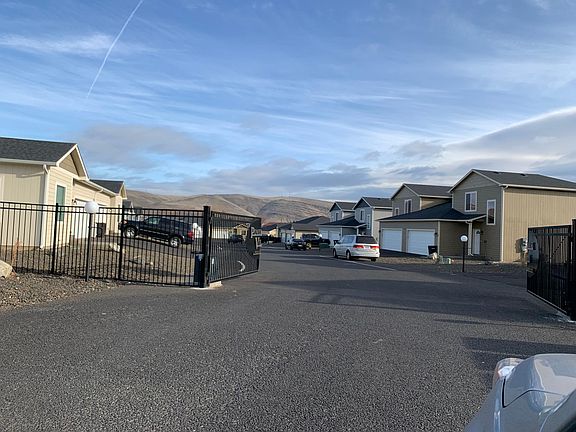 4th image of 715 N 29th Ave