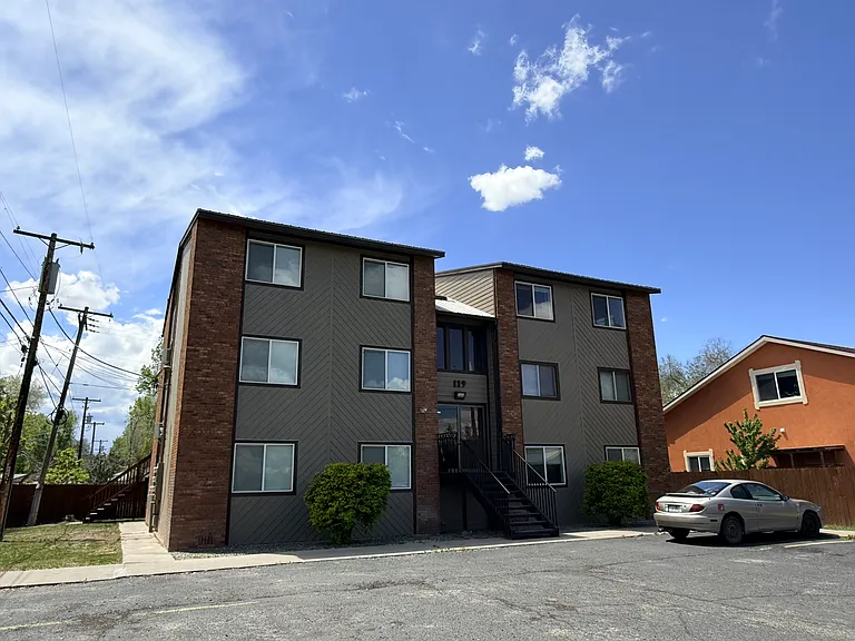 119 N Lot Ave #F — Photo 22
