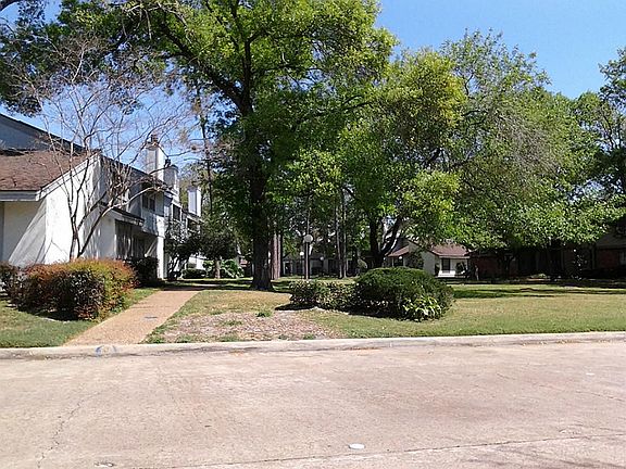 3rd image of 5853 Village Forest Ct