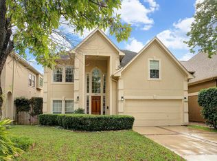 5219 Linden St, Bellaire, TX 77401