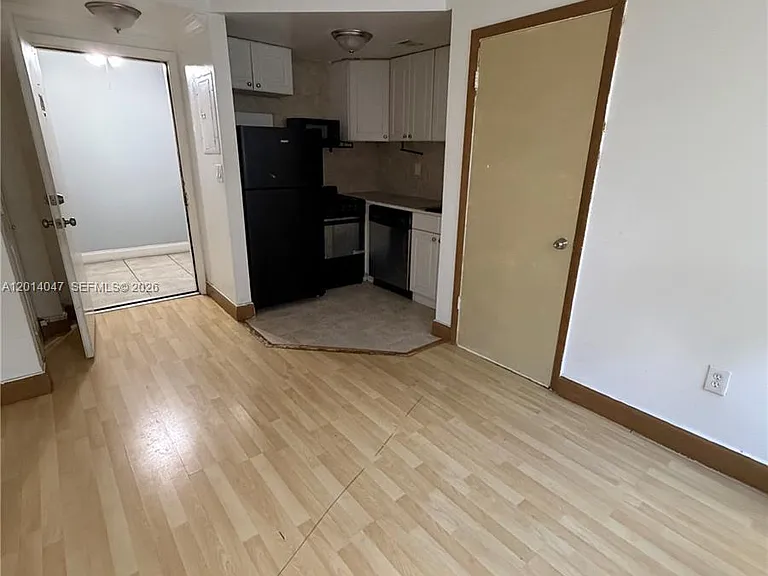 1342 Drexel Ave #205 — Photo 2