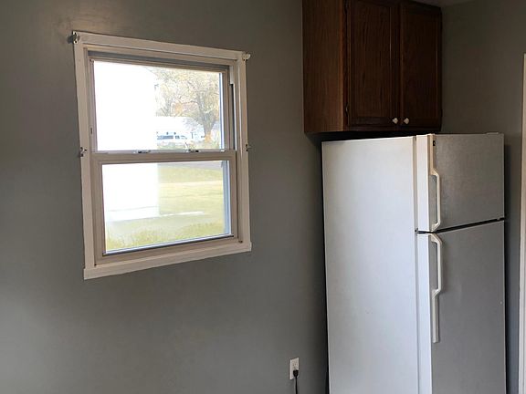 3rd image of 5203 N Ogden Ave