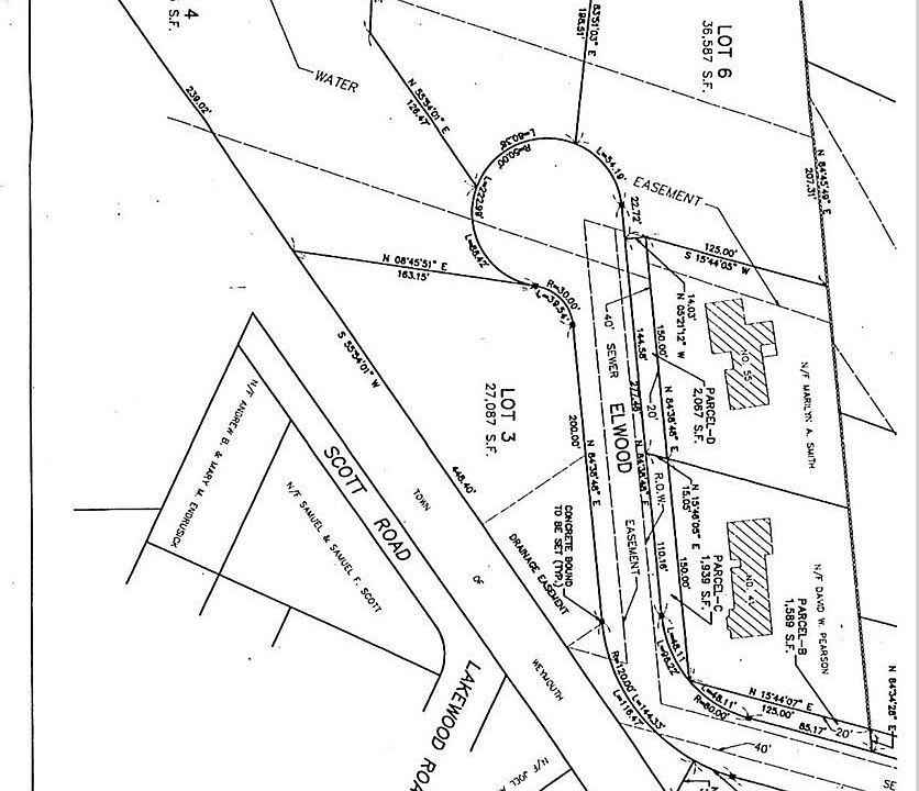 2nd image of 3 Elwood Dr