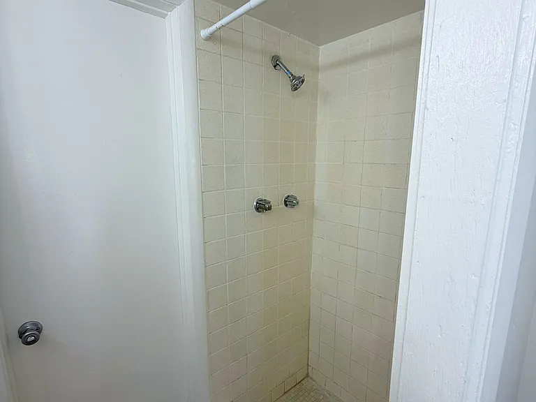 4611 South Congress Ave — Photo 21