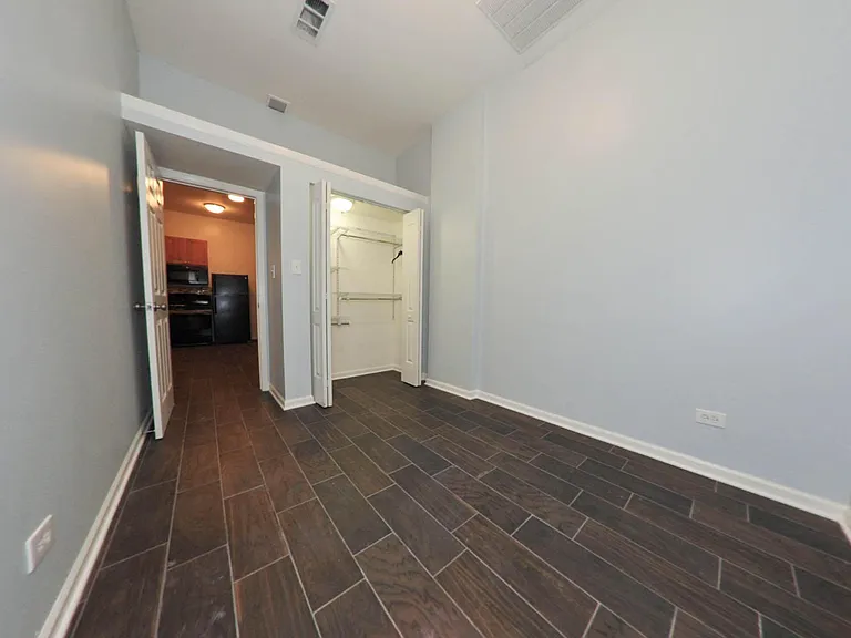 4434 W 28th St #1 — Photo 3