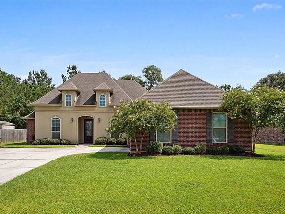 3rd image of 509 Strawberry Ln