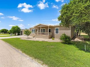 204 Windmill Oaks Ave, Fredericksburg, TX 78624