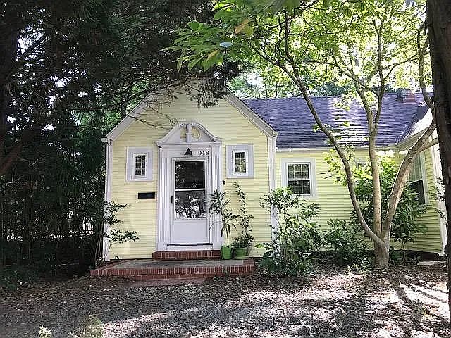 1st image of 918 Iredell St