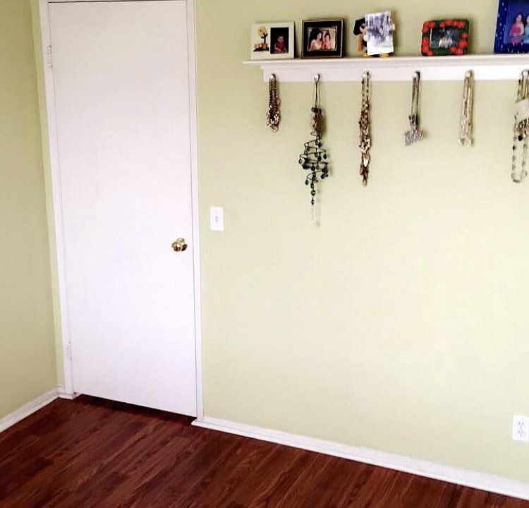 2nd image of 12835 Prairie Cir